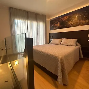 https://precioso-duplex-en-el-centro-de-tarragona.catalonia-hotels.com